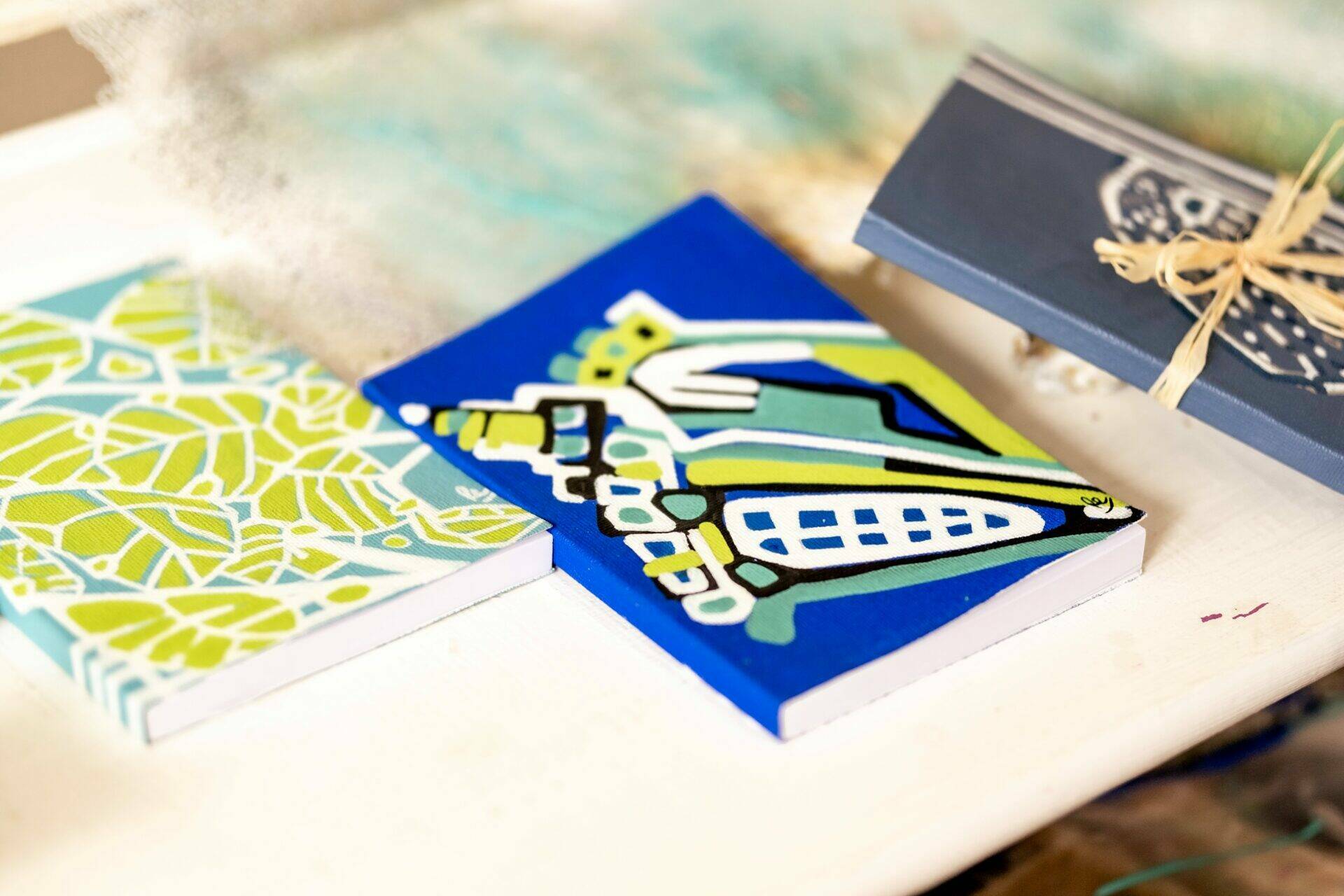 Ensemble de Carnets peints par Roseline sur le thème de la mer